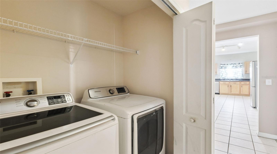 DAVENPORT, Florida 33896, 5 Bedrooms Bedrooms, ,4 BathroomsBathrooms,Residential,For Sale,SCRUB JAY,0,MFRP4939296
