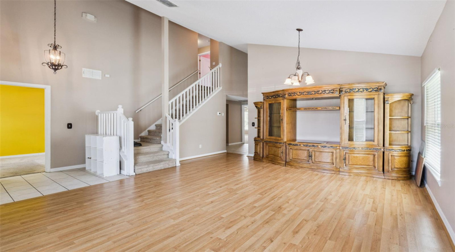 DAVENPORT, Florida 33896, 5 Bedrooms Bedrooms, ,4 BathroomsBathrooms,Residential,For Sale,SCRUB JAY,0,MFRP4939296