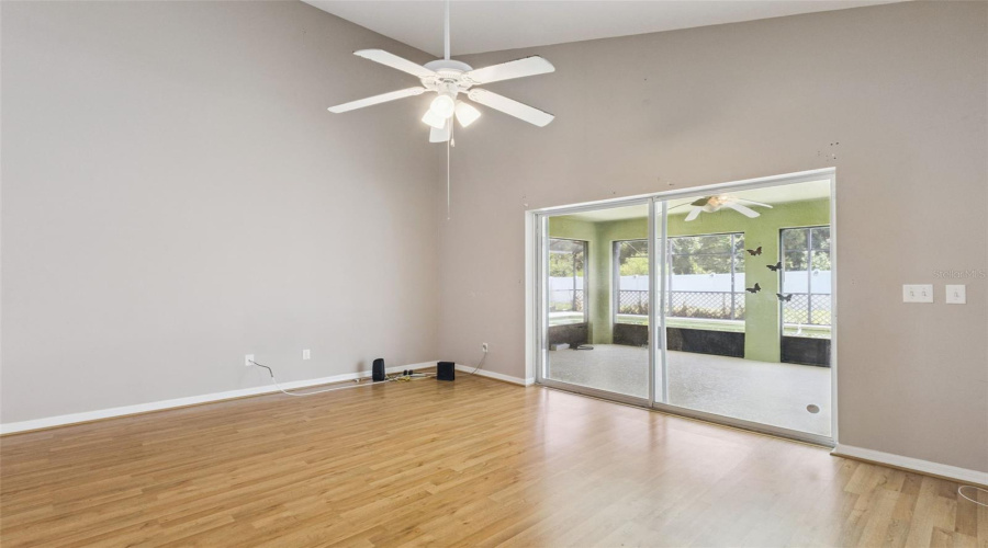 DAVENPORT, Florida 33896, 5 Bedrooms Bedrooms, ,4 BathroomsBathrooms,Residential,For Sale,SCRUB JAY,0,MFRP4939296