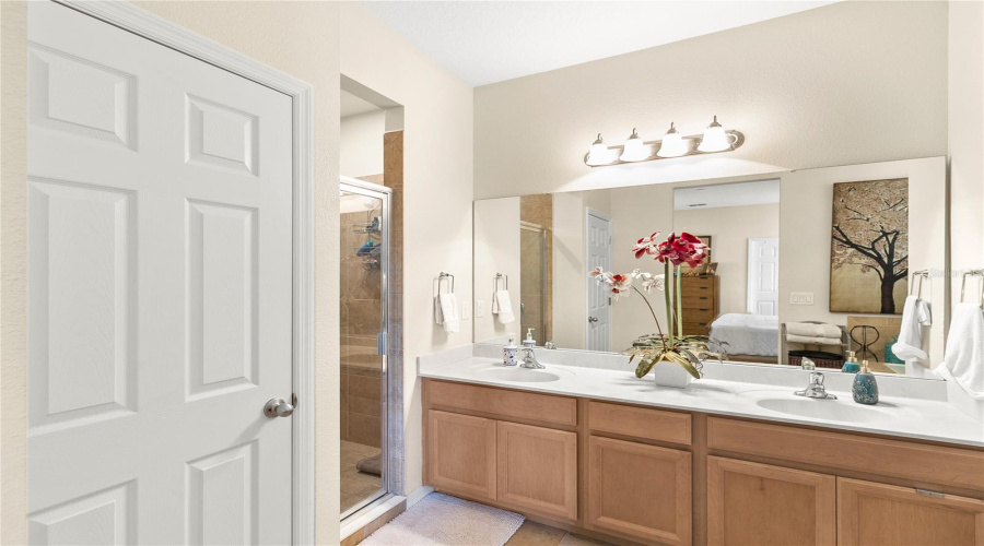 KISSIMMEE, Florida 34746, 5 Bedrooms Bedrooms, ,4 BathroomsBathrooms,Residential,For Sale,SANTOSH,0,MFRO6423779