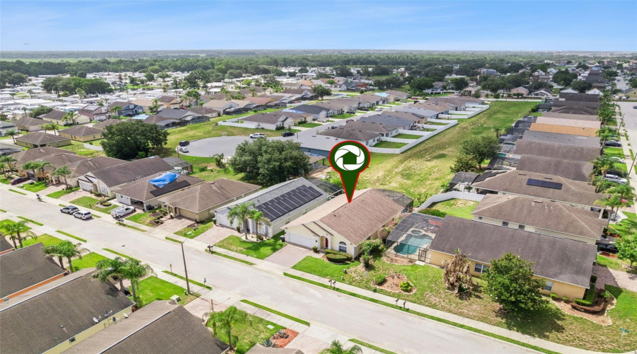 DAVENPORT, Florida 33837, 4 Bedrooms Bedrooms, ,3 BathroomsBathrooms,Residential,For Sale,VINE,0,MFRS5153667