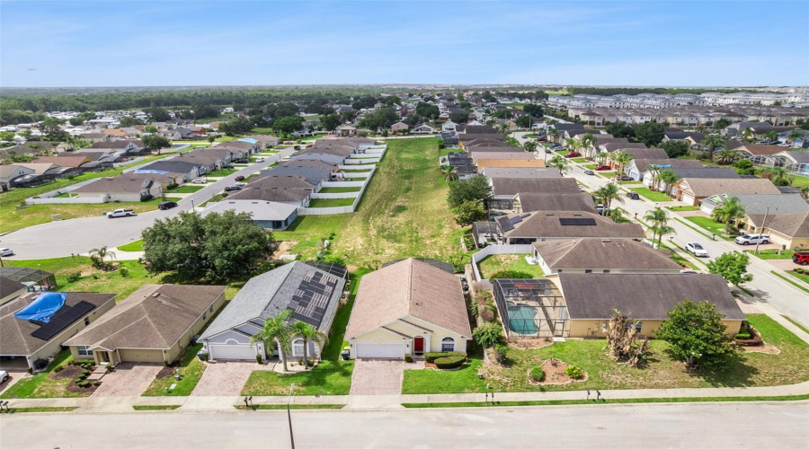DAVENPORT, Florida 33837, 4 Bedrooms Bedrooms, ,3 BathroomsBathrooms,Residential,For Sale,VINE,0,MFRS5153667