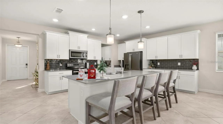 CHAMPIONS GATE, Florida 33896, 5 Bedrooms Bedrooms, ,4 BathroomsBathrooms,Residential,For Sale,OLYMPIC CLUB,0,MFRS5153434