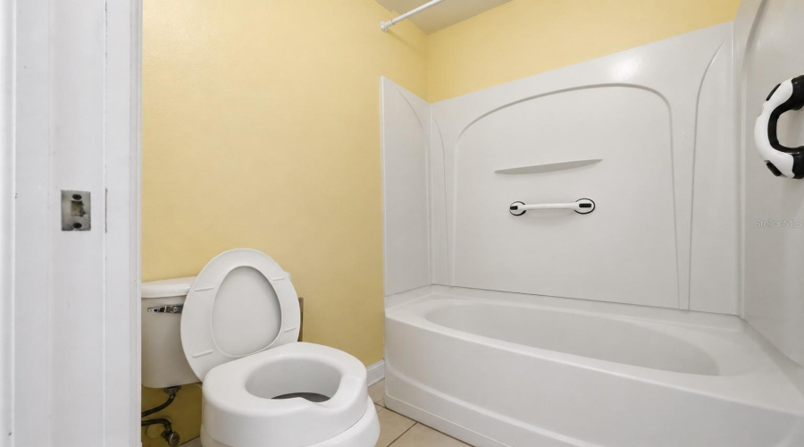 KISSIMMEE, Florida 34746, 3 Bedrooms Bedrooms, ,2 BathroomsBathrooms,Residential,For Sale,CLUB CORTILE,0,MFRO6417178