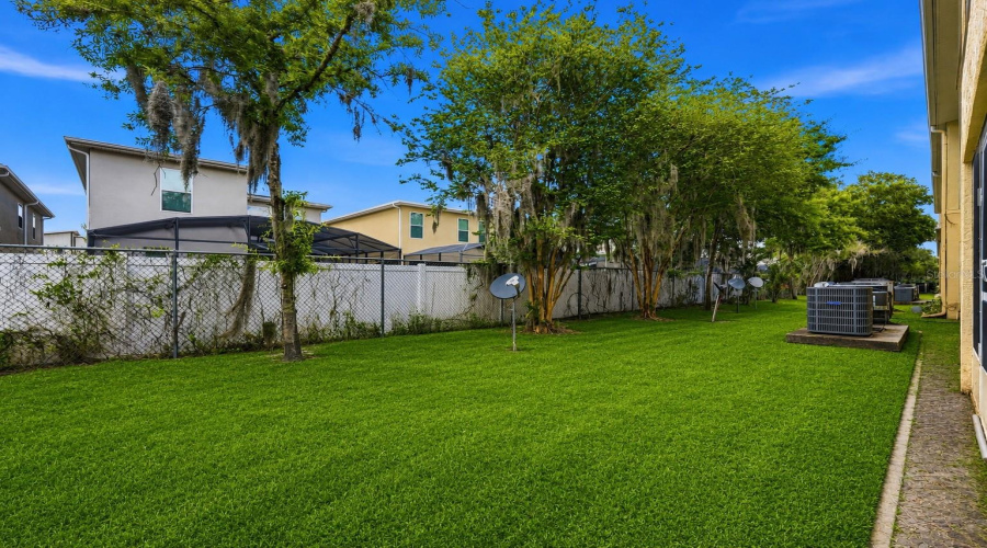 KISSIMMEE, Florida 34746, 3 Bedrooms Bedrooms, ,2 BathroomsBathrooms,Residential,For Sale,CLUB CORTILE,0,MFRO6417178