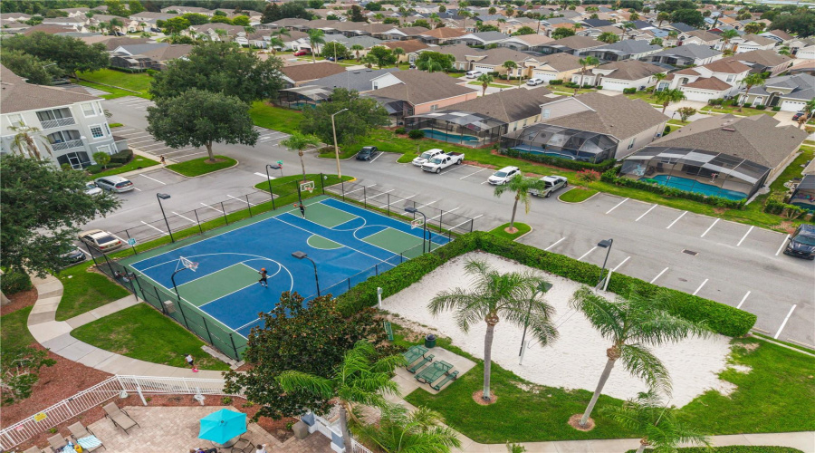 KISSIMMEE, Florida 34747, 6 Bedrooms Bedrooms, ,3 BathroomsBathrooms,Residential,For Sale,FAN PALM,0,MFRO6424807