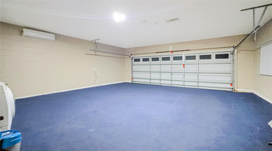 KISSIMMEE, Florida 34747, 6 Bedrooms Bedrooms, ,3 BathroomsBathrooms,Residential,For Sale,FAN PALM,0,MFRO6424807