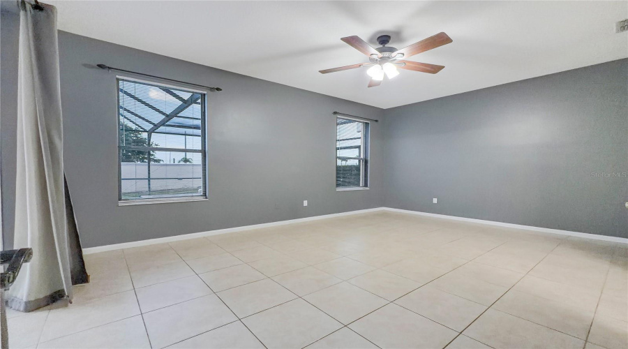 KISSIMMEE, Florida 34747, 6 Bedrooms Bedrooms, ,3 BathroomsBathrooms,Residential,For Sale,FAN PALM,0,MFRO6424807