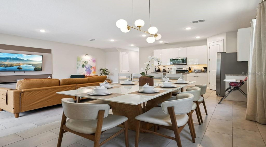 KISSIMMEE, Florida 34747, 5 Bedrooms Bedrooms, ,4 BathroomsBathrooms,Residential,For Sale,FORMOSA VALLEY,0,MFRO6421562
