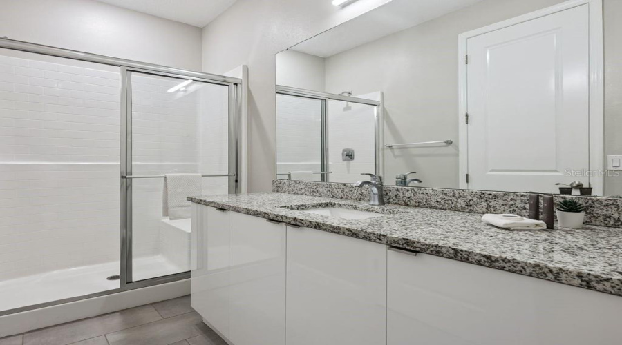 KISSIMMEE, Florida 34747, 5 Bedrooms Bedrooms, ,4 BathroomsBathrooms,Residential,For Sale,FORMOSA VALLEY,0,MFRO6421562