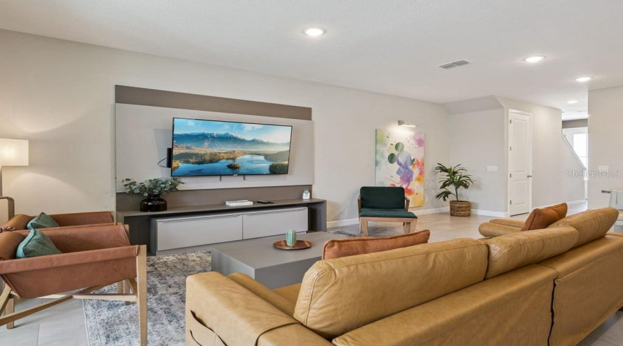 KISSIMMEE, Florida 34747, 5 Bedrooms Bedrooms, ,4 BathroomsBathrooms,Residential,For Sale,FORMOSA VALLEY,0,MFRO6421562