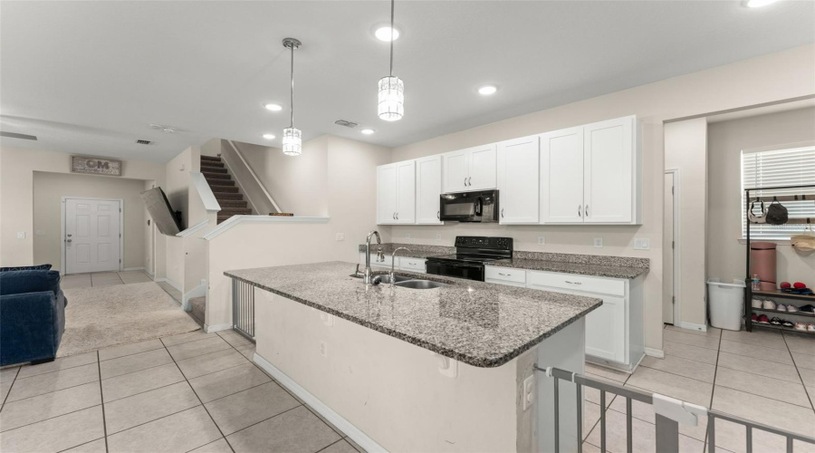 KISSIMMEE, Florida 34746, 4 Bedrooms Bedrooms, ,2 BathroomsBathrooms,Residential,For Sale,GRASMERE VIEW,0,MFRO6423410