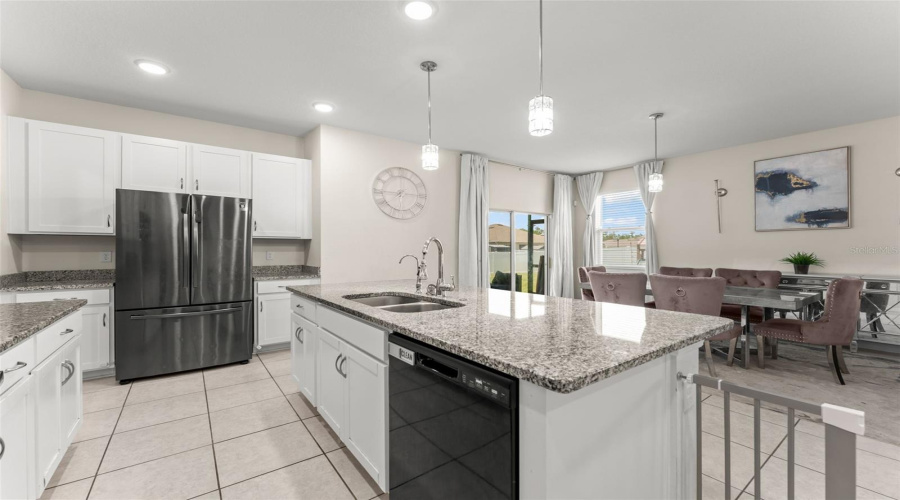 KISSIMMEE, Florida 34746, 4 Bedrooms Bedrooms, ,2 BathroomsBathrooms,Residential,For Sale,GRASMERE VIEW,0,MFRO6423410