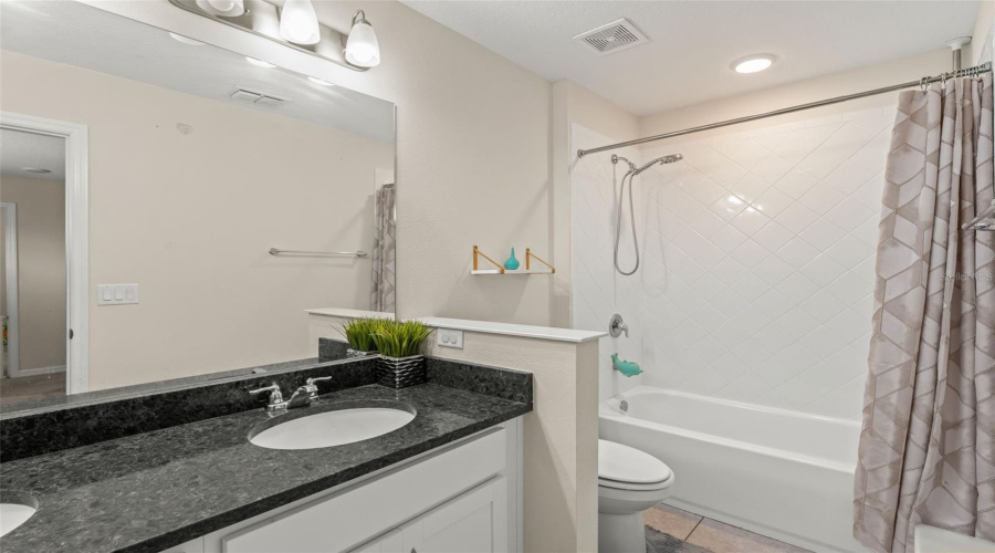 KISSIMMEE, Florida 34746, 4 Bedrooms Bedrooms, ,2 BathroomsBathrooms,Residential,For Sale,GRASMERE VIEW,0,MFRO6423410