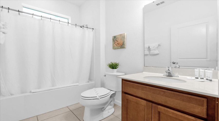 KISSIMMEE, Florida 34746, 6 Bedrooms Bedrooms, ,4 BathroomsBathrooms,Residential,For Sale,MONADO,0,MFRO6263041