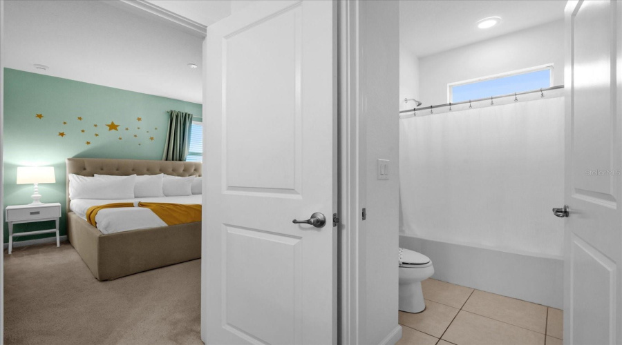 KISSIMMEE, Florida 34746, 6 Bedrooms Bedrooms, ,4 BathroomsBathrooms,Residential,For Sale,MONADO,0,MFRO6263041