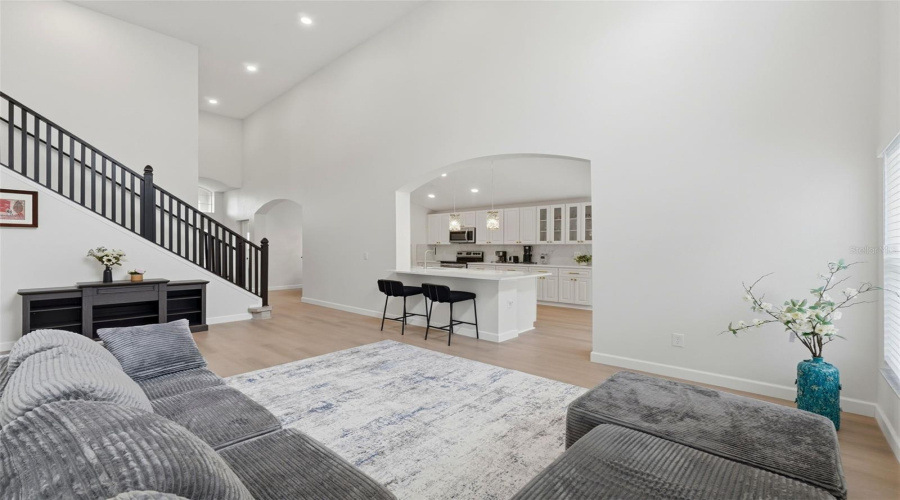 KISSIMMEE, Florida 34746, 5 Bedrooms Bedrooms, ,3 BathroomsBathrooms,Residential,For Sale,SEASONS,0,MFRO6357414