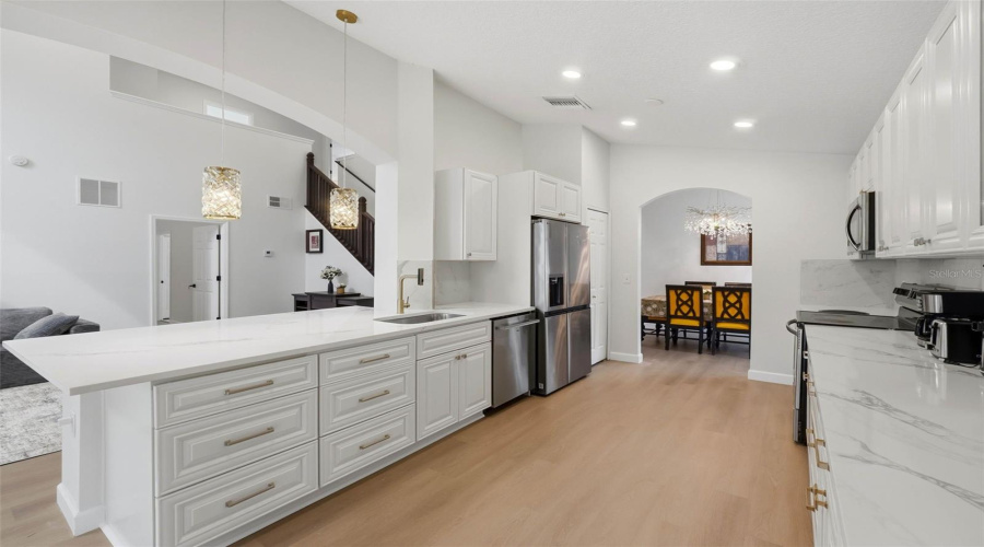 KISSIMMEE, Florida 34746, 5 Bedrooms Bedrooms, ,3 BathroomsBathrooms,Residential,For Sale,SEASONS,0,MFRO6357414