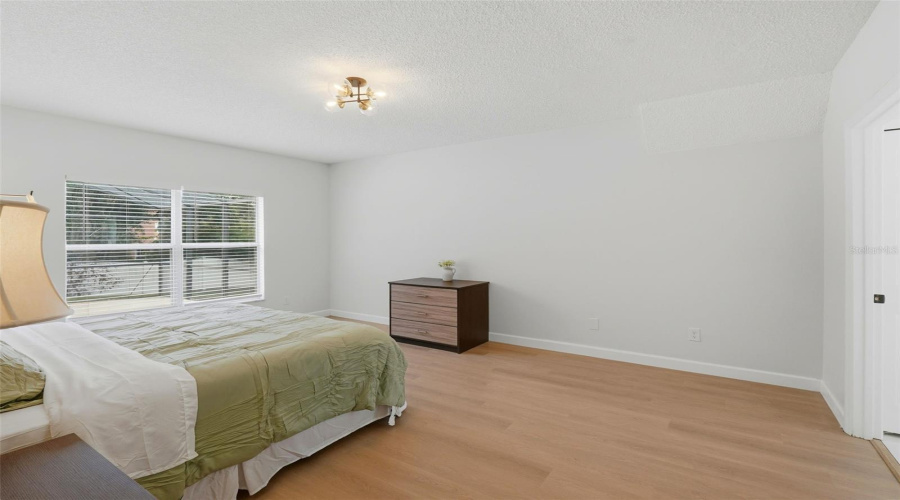 KISSIMMEE, Florida 34746, 5 Bedrooms Bedrooms, ,3 BathroomsBathrooms,Residential,For Sale,SEASONS,0,MFRO6357414