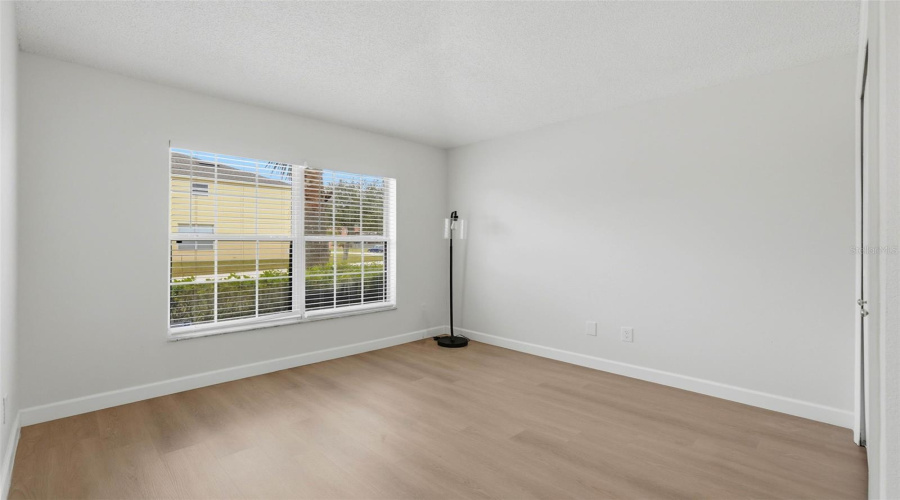 KISSIMMEE, Florida 34746, 5 Bedrooms Bedrooms, ,3 BathroomsBathrooms,Residential,For Sale,SEASONS,0,MFRO6357414