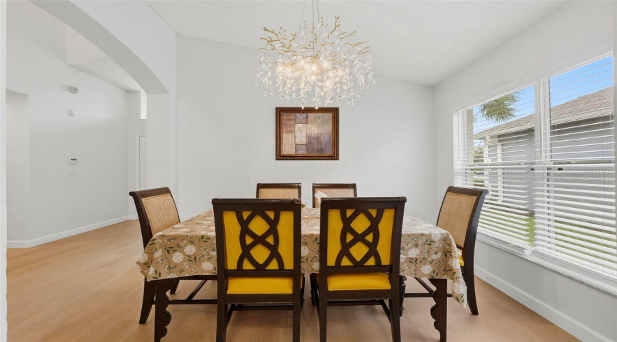 KISSIMMEE, Florida 34746, 5 Bedrooms Bedrooms, ,3 BathroomsBathrooms,Residential,For Sale,SEASONS,0,MFRO6357414
