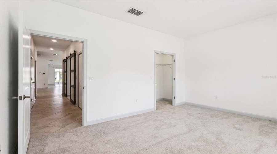 Guest bedroom