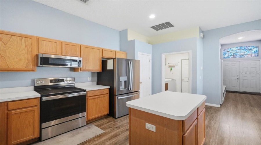 DAVENPORT, Florida 33897, 3 Bedrooms Bedrooms, ,2 BathroomsBathrooms,Residential,For Sale,SOMERSET,0,MFRP4939303