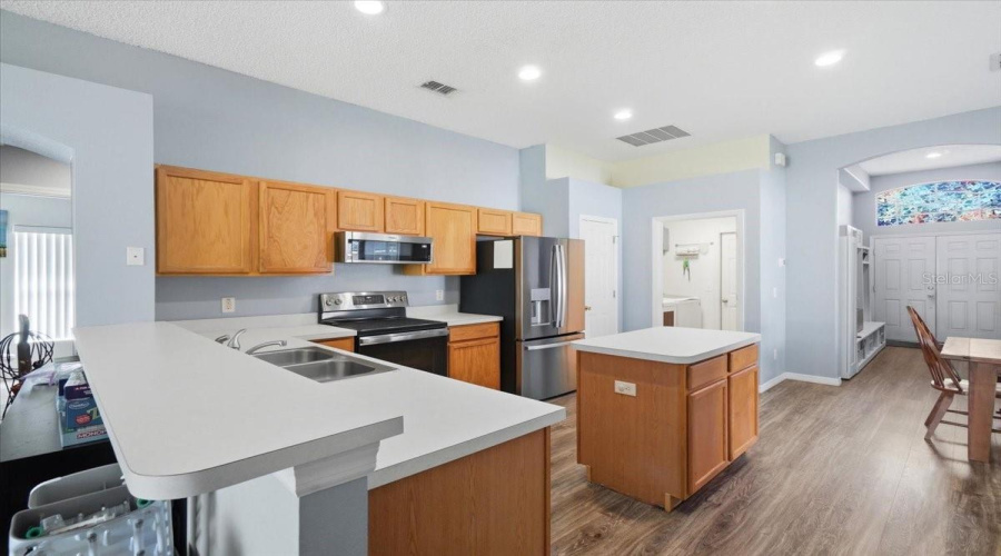 DAVENPORT, Florida 33897, 3 Bedrooms Bedrooms, ,2 BathroomsBathrooms,Residential,For Sale,SOMERSET,0,MFRP4939303