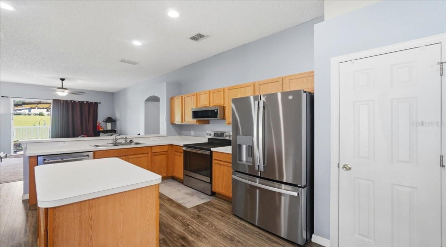 DAVENPORT, Florida 33897, 3 Bedrooms Bedrooms, ,2 BathroomsBathrooms,Residential,For Sale,SOMERSET,0,MFRP4939303