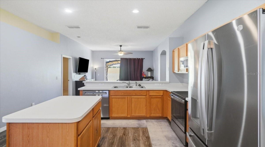 DAVENPORT, Florida 33897, 3 Bedrooms Bedrooms, ,2 BathroomsBathrooms,Residential,For Sale,SOMERSET,0,MFRP4939303