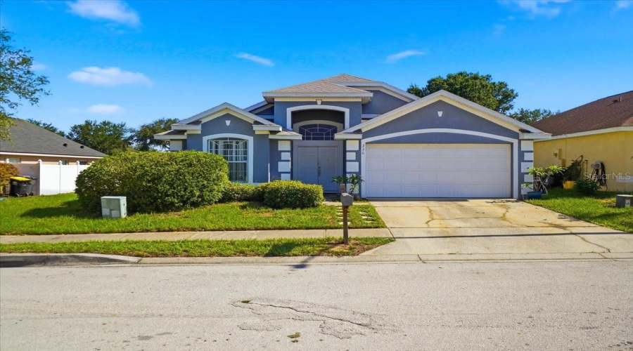 DAVENPORT, Florida 33897, 3 Bedrooms Bedrooms, ,2 BathroomsBathrooms,Residential,For Sale,SOMERSET,0,MFRP4939303