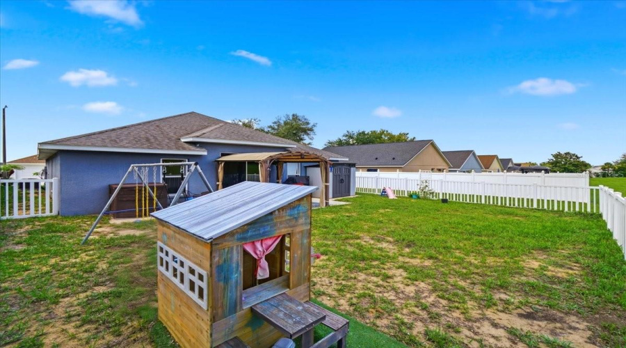 DAVENPORT, Florida 33897, 3 Bedrooms Bedrooms, ,2 BathroomsBathrooms,Residential,For Sale,SOMERSET,0,MFRP4939303