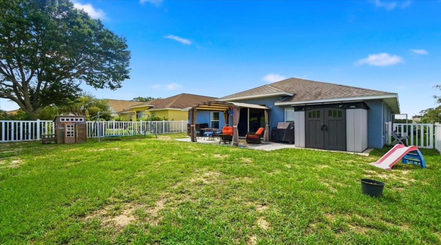 DAVENPORT, Florida 33897, 3 Bedrooms Bedrooms, ,2 BathroomsBathrooms,Residential,For Sale,SOMERSET,0,MFRP4939303