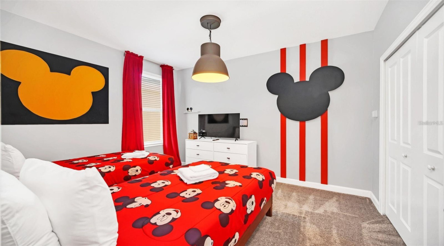 KISSIMMEE, Florida 34746, 6 Bedrooms Bedrooms, ,5 BathroomsBathrooms,Residential,For Sale,BOOKMARK,0,MFRO6424671