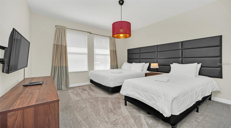 KISSIMMEE, Florida 34746, 6 Bedrooms Bedrooms, ,5 BathroomsBathrooms,Residential,For Sale,BOOKMARK,0,MFRO6424671