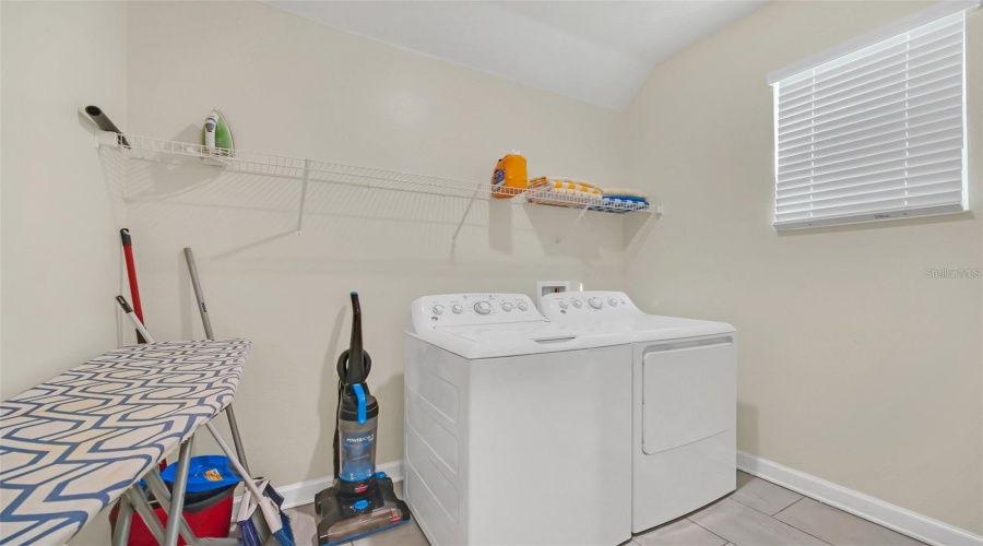 KISSIMMEE, Florida 34746, 6 Bedrooms Bedrooms, ,5 BathroomsBathrooms,Residential,For Sale,BOOKMARK,0,MFRO6424671