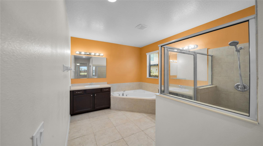 KISSIMMEE, Florida 34746, 5 Bedrooms Bedrooms, ,3 BathroomsBathrooms,Residential,For Sale,BASS BOAT,0,MFRO6424939
