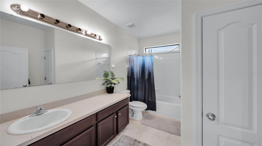 KISSIMMEE, Florida 34746, 5 Bedrooms Bedrooms, ,3 BathroomsBathrooms,Residential,For Sale,BASS BOAT,0,MFRO6424939