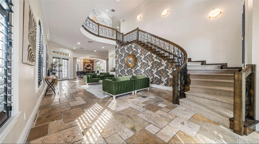 Entry/Foyer