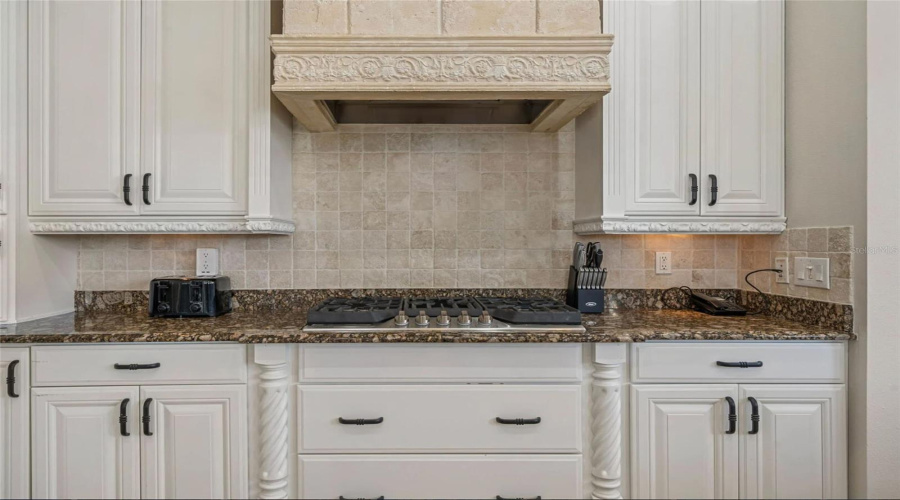 Wet Bar in Lounge