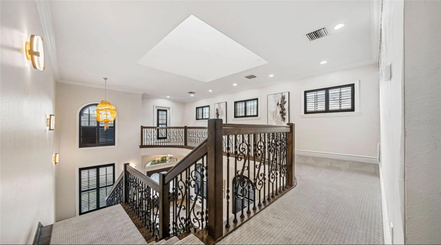 Upper Landing to 2nd floor