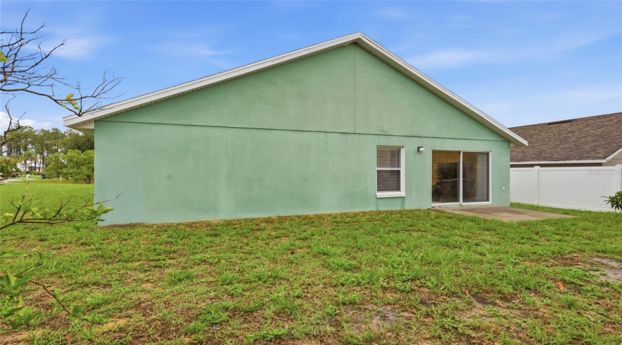 DAVENPORT, Florida 33897, 4 Bedrooms Bedrooms, ,2 BathroomsBathrooms,Residential,For Sale,BELLMONT,0,MFRO6422101