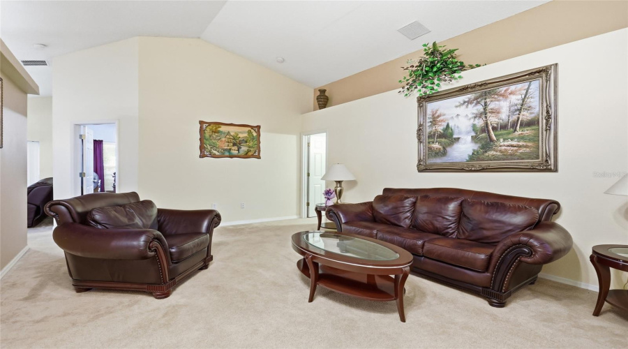 DAVENPORT, Florida 33897, 4 Bedrooms Bedrooms, ,2 BathroomsBathrooms,Residential,For Sale,BELLMONT,0,MFRO6422101