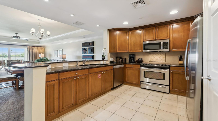 KISSIMMEE, Florida 34747, 3 Bedrooms Bedrooms, ,3 BathroomsBathrooms,Residential,For Sale,CENTRE COURT RIDGE,0,MFRS5153768