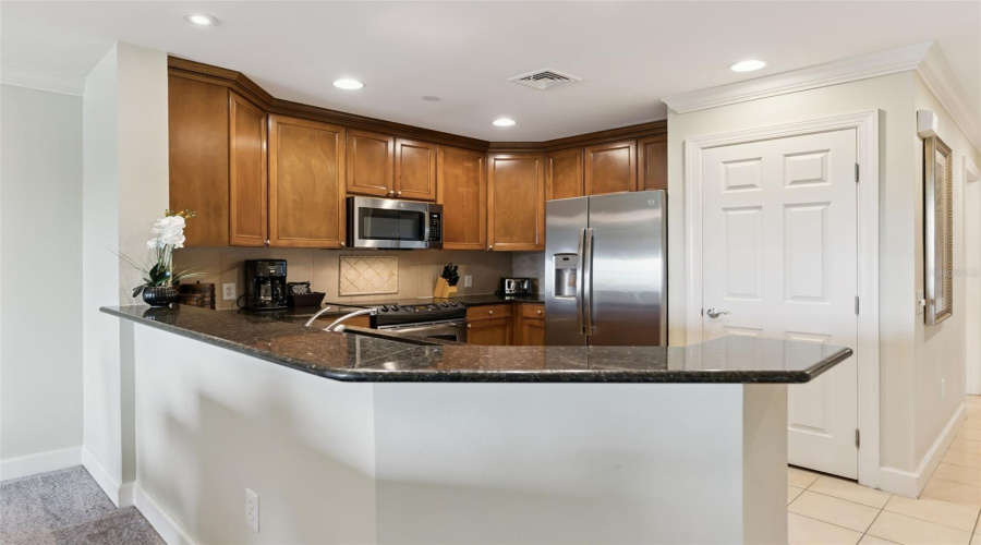 KISSIMMEE, Florida 34747, 3 Bedrooms Bedrooms, ,3 BathroomsBathrooms,Residential,For Sale,CENTRE COURT RIDGE,0,MFRS5153768