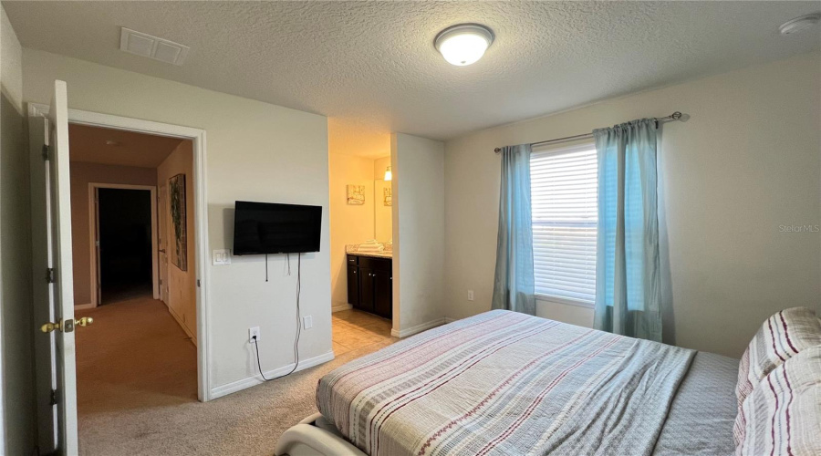KISSIMMEE, Florida 34747, 9 Bedrooms Bedrooms, ,6 BathroomsBathrooms,Residential,For Sale,NICE,0,MFRS5153553
