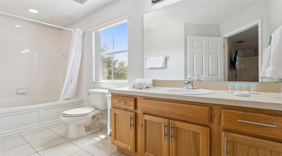 KISSIMMEE, Florida 34746, 3 Bedrooms Bedrooms, ,3 BathroomsBathrooms,Residential,For Sale,BUSHMAN DR,0,MFRO6425284