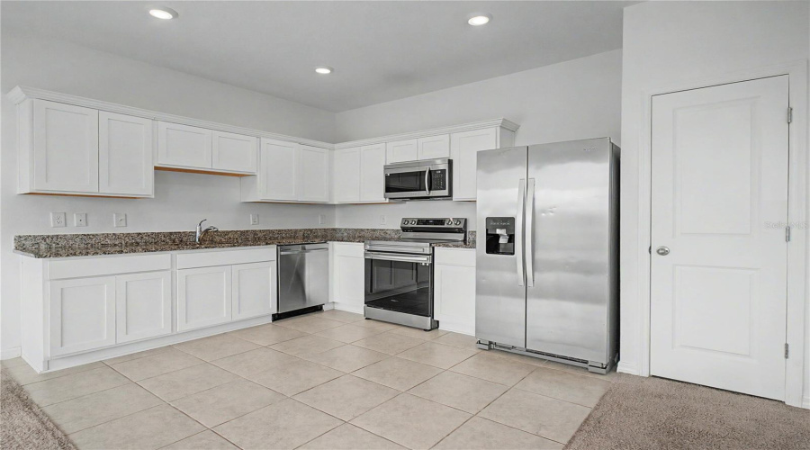 DAVENPORT, Florida 33837, 3 Bedrooms Bedrooms, ,2 BathroomsBathrooms,Residential,For Sale,MANDOVI,0,MFRO6425315