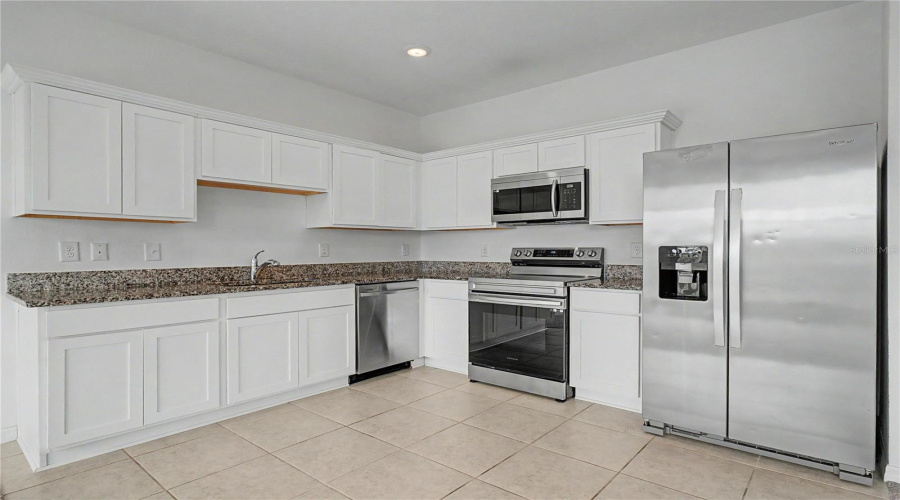 DAVENPORT, Florida 33837, 3 Bedrooms Bedrooms, ,2 BathroomsBathrooms,Residential,For Sale,MANDOVI,0,MFRO6425315