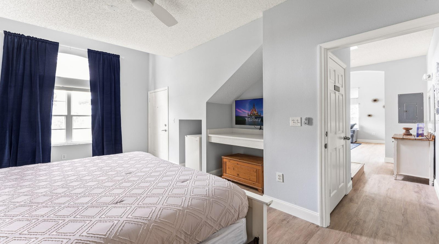 Primary Bedroom - Master suite